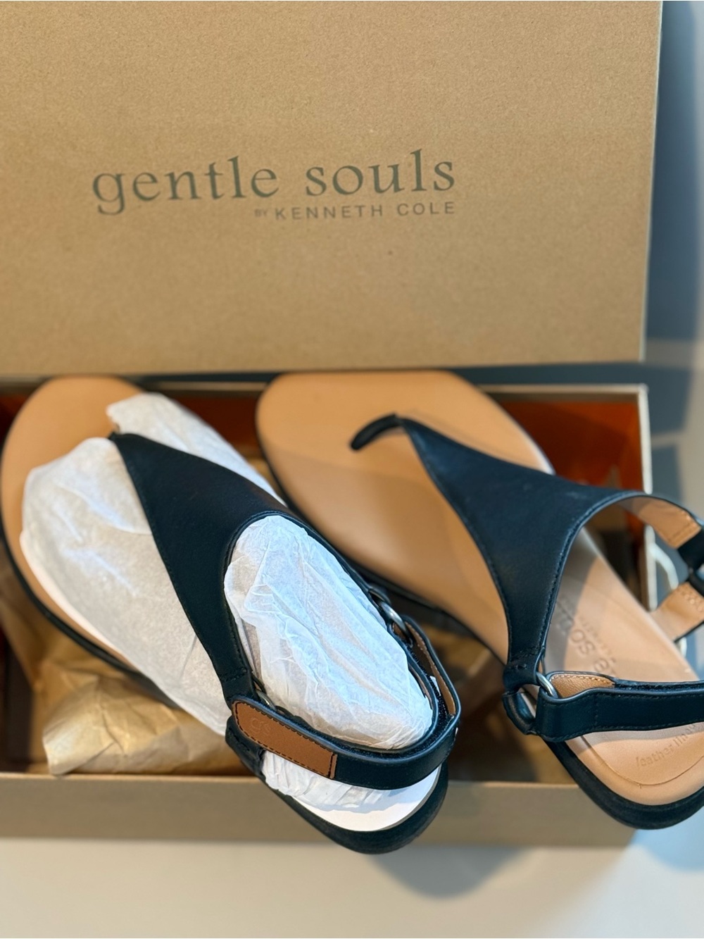 Gentle souls by Kenneth Cole Black and Tan Slingback Sandals